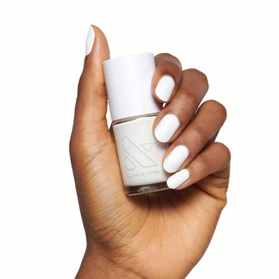 HD HD crisp white Nail Polish