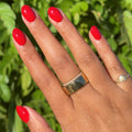CV - Gel on customer hand