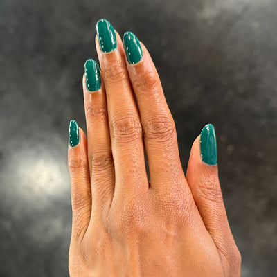 Fiddlefig - Gel display on hand