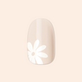 Daisy Pop | Short | Round - Tab Press-On on customer hand