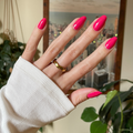 Diner Date on customer hand