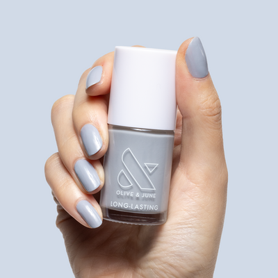 Self Portrait Self Portrait cool pastel blue-grey Nail Polish