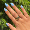 Shades of Seersucker on customer hand